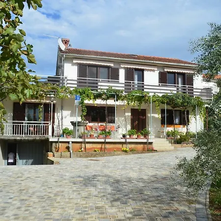 Mare Apartament *