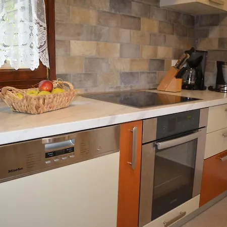 Mare Apartament *