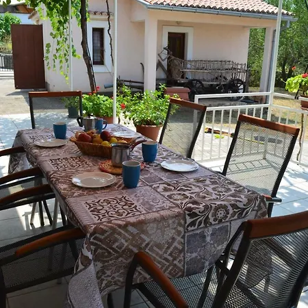 Apartament Mare